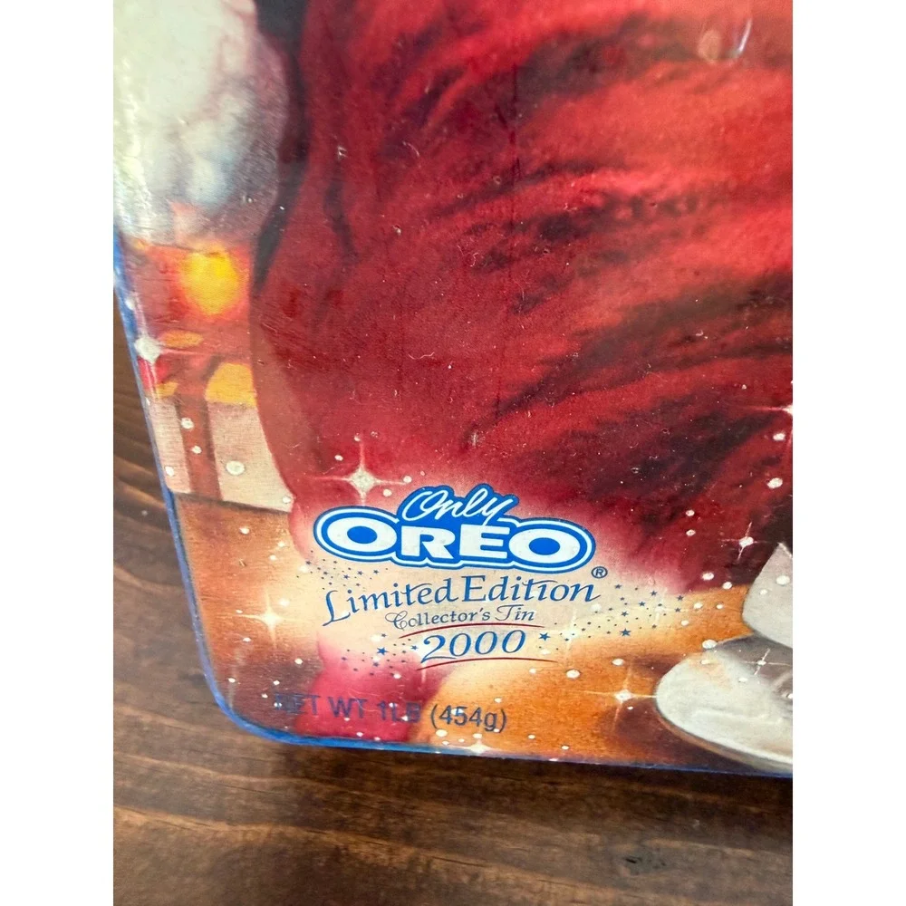 Vintage Oreo Limited Edition 2000 Christmas Santa Collector Tin Factory Sealed